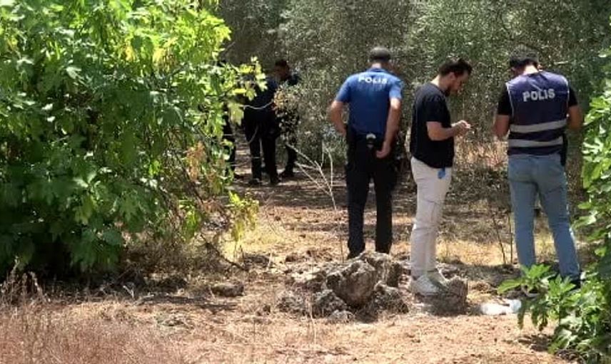 Antalya'da ağaçlık alanda genç adam ölü bulundu