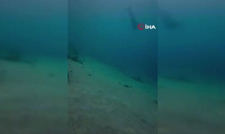 Akyaka’da Cumhuriyet Bayramı’nı su altındaki kutlama etkinliğiyle yaşadılar