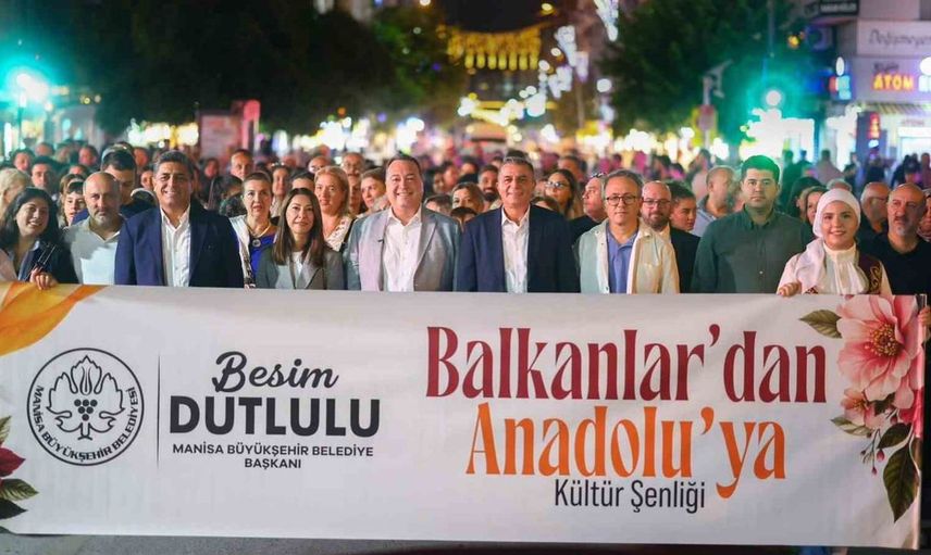 Manisa'da balkan kültürü coşkusu: Candan Erçetin konseri ile unutulmaz anlar