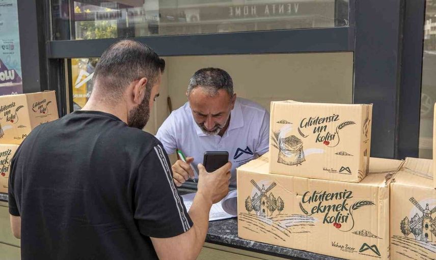 Mersin'de çölyak hastalarına düzenlenen ücretsiz gıda desteği