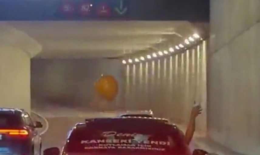 Deniz'in kanseri yenmesini kutlayan baba-oğul şehri turladı