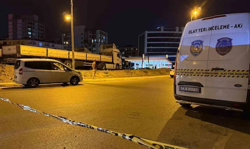Esenyurt'ta taksici, polis memuruna ateş açıp kendini vurdu