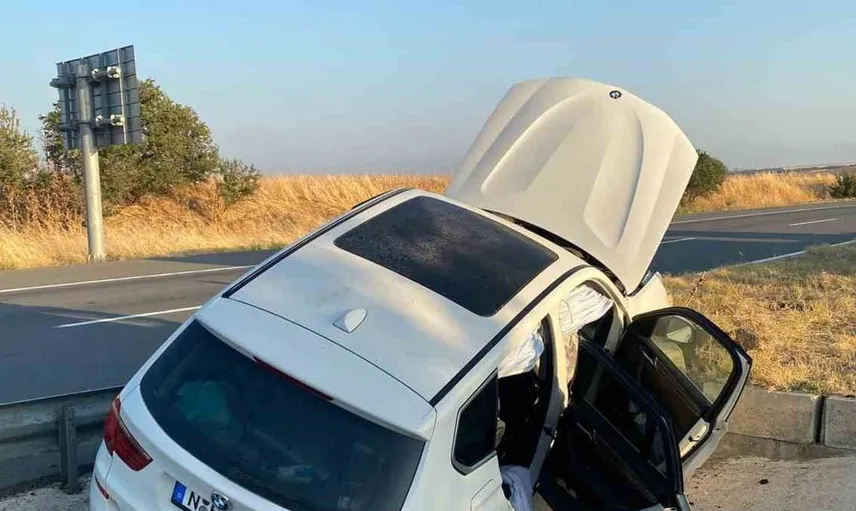 Keşan'da su kanalına düşen otomobilde dört kişi yaralandı