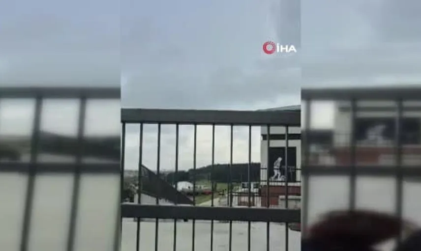 Küçükçekmece’de sınav saatine yetişemeyen aday tepki topladı