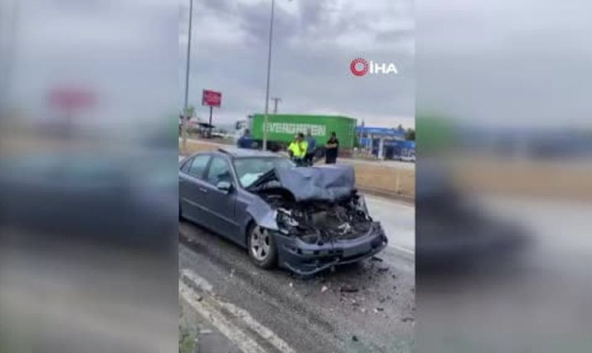 Amasya'da zincirleme trafik kazası: 11 kişi yaralandı
