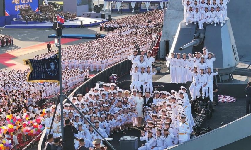 Kuzey Kore, nükleer kapasiteli savaş gemisi 'Kang Kon'u hizmete soktu