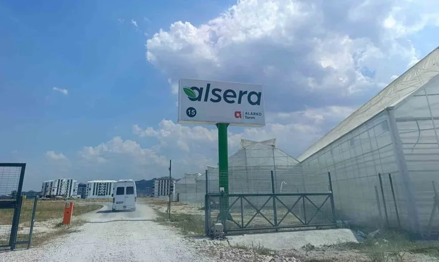 Afyonkarahisar'da domates serasında zehirlenme: 24 işçi hastaneye kaldırıldı
