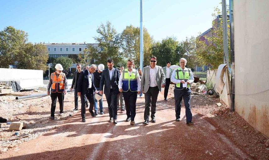 Atatürk Spor Salonu'nda çalışmalar hızla ilerliyor