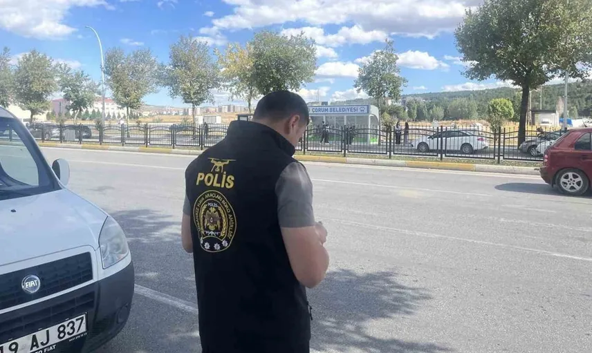 Çorum'da havadan trafik denetimi: Kırmızı ışık ihlali yapan 20 sürücüye 100 bin TL ceza