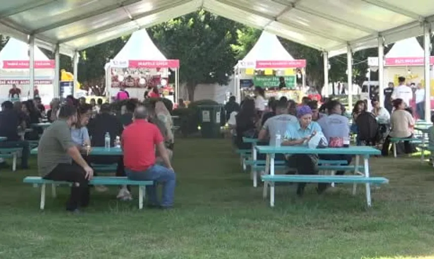 Adana uluslararası lezzet festivali kapılarını açtı: üç gün boyunca eğlence ve lezzet bir arada