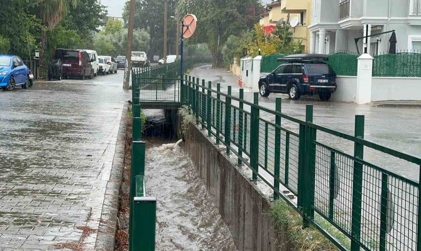 Güney Ege'de beklenen yağış etkisini gösterdi