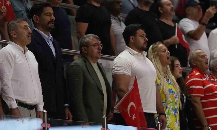 Hasan Gemici ve Gazanfer Bilge güreş turnuvası ikinci günde devam ediyor