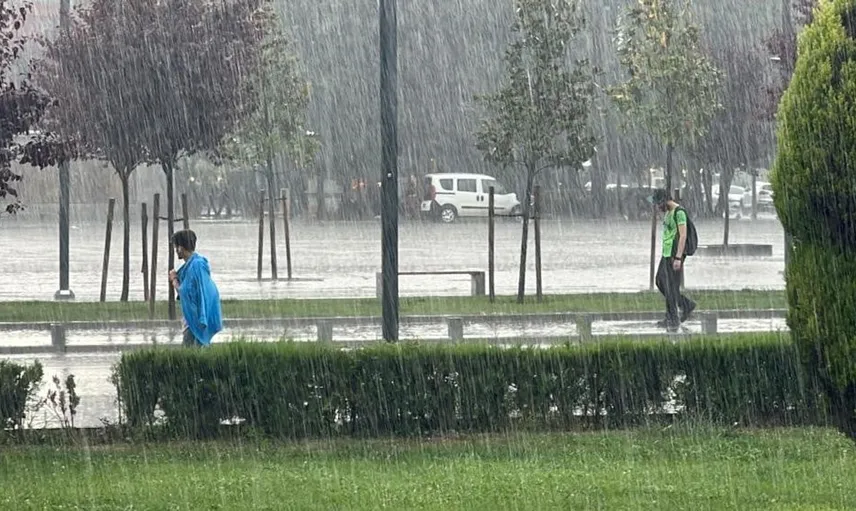 Kavurucu sıcaklar sona eriyor: Düzce'de yağmur ve sel uyarısı