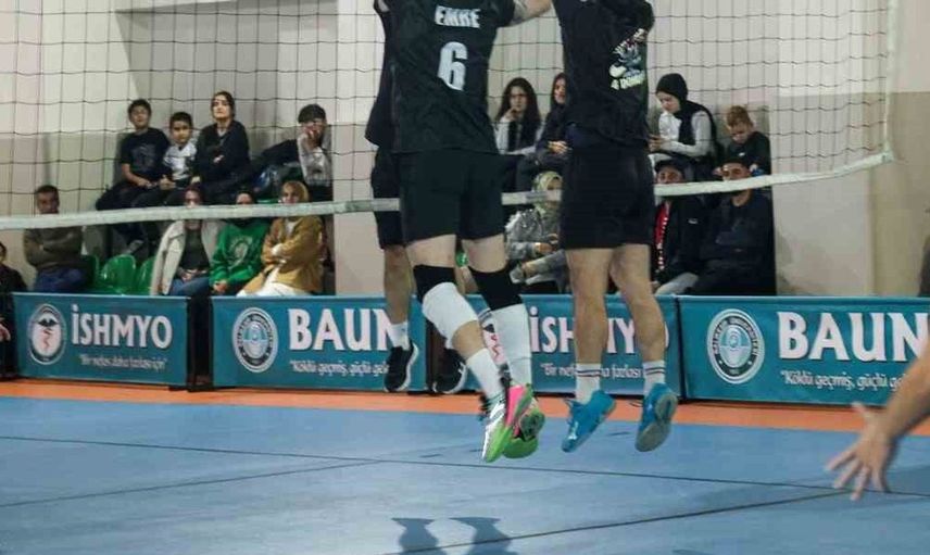 İvrindi'de voleybol heyecanı başlıyor: Cumhuriyet Kupası'nda 185 sporcu mücadele edecek