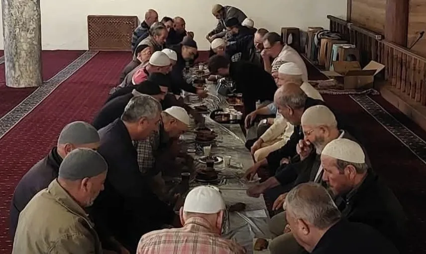 Şuhut'ta sabah namazı buluşmasıyla kardeşlik ruhu yükseliyor