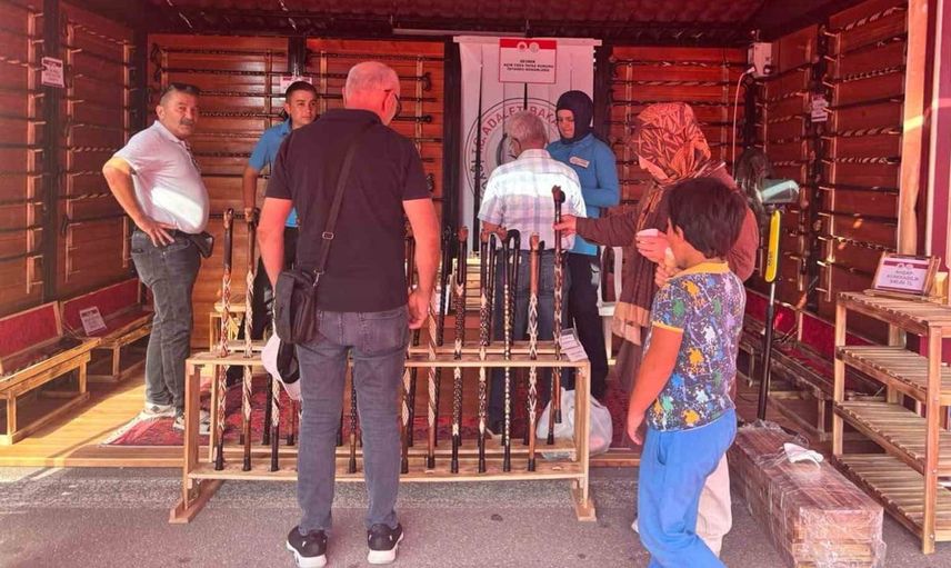 Hükümlü ve tutukluların el emeği ürünleri fuarda ilgiyle karşılandı