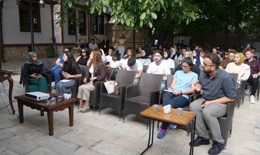 Gazze'deki öğrencilerin eğitim mücadelesine ışık tuttu