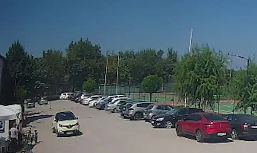 Yalova'da F-16 uçağının düşme anı güvenlik kamerasında kaydedildi
