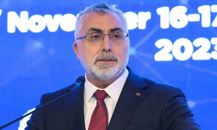 Çalışma Bakanı Vedat Işıkhan açıkladı: Deprem bölgesinde sağlığa erişim süresi uzatıldı