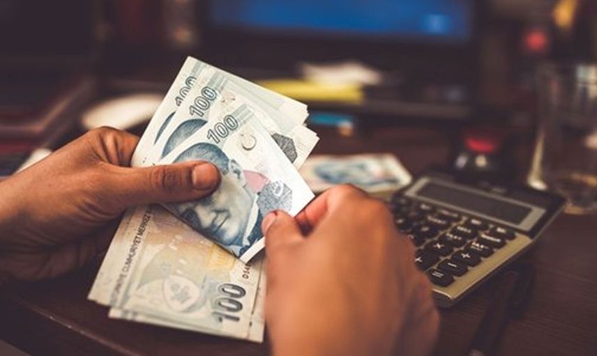 Çalışma ve Sosyal Güvenlik Bakanı Vedat müjdeyi verdi: Ev hanımlarına emeklilik düzenlemesi