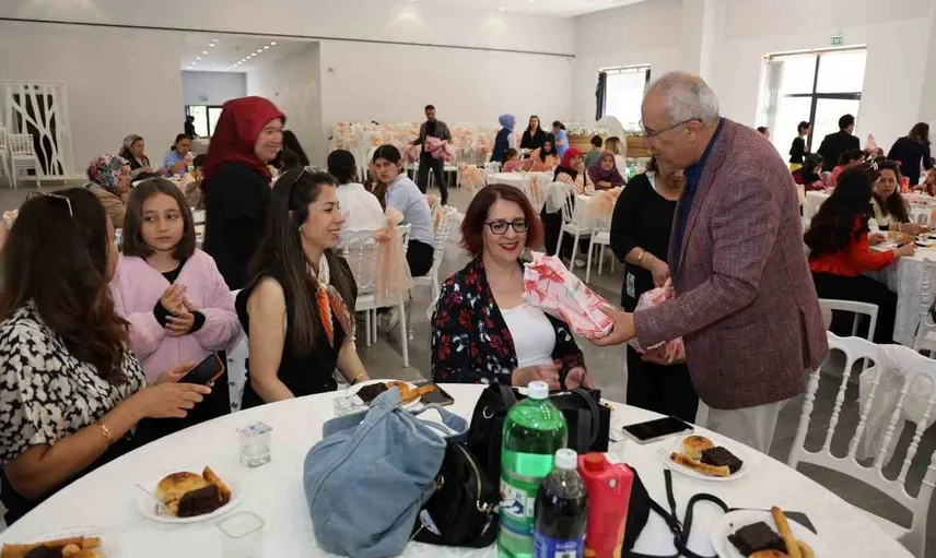 Çameli Belediyesi'nden Annelere Özel Anneler Günü Etkinliği