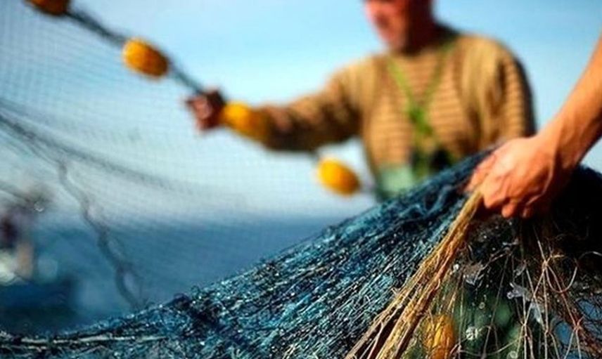 Çanakkale Boğazı’nda korku dolu anlar: Balıkçıların ağına öyle bir şey takıldı ne yapacaklarını şaşırdılar