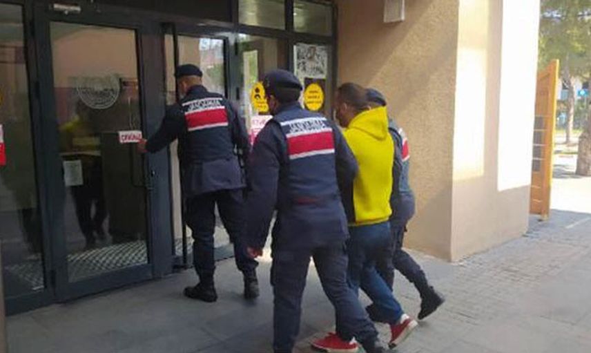 Çanakkale'de Hırsızlık Yapan 3 Şüpheli Yakalandı