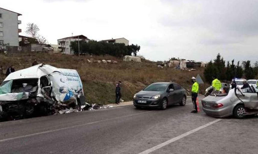Çanakkale'de Aşırı Hız Kazası! 2 Kişi Hayatını Kaybetti