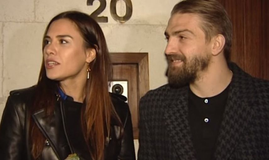 Caner Erkin Ve Şükran Ovalı Çiftinden Romantik Paylaşım