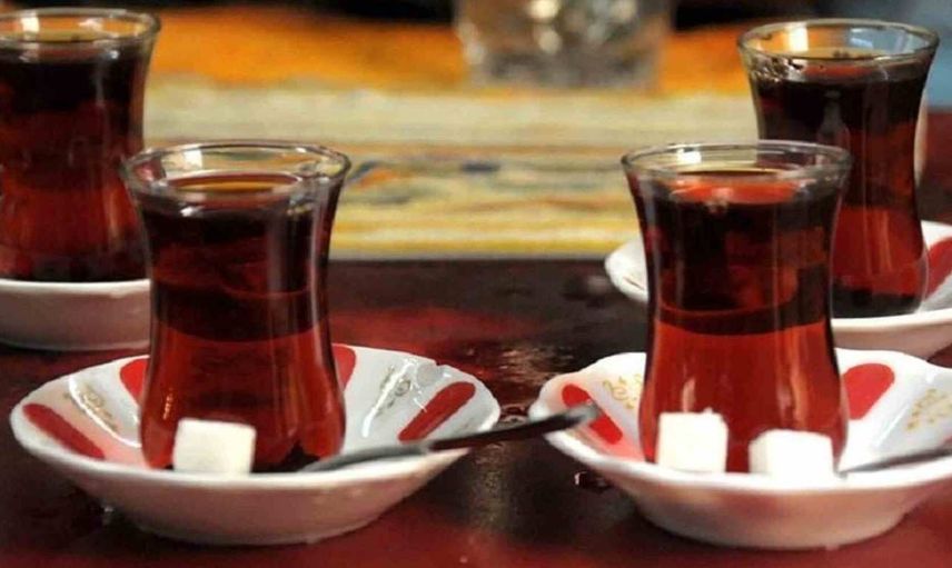 Çay bardakları artık daha az dolacak! Vatandaşa bir zam darbesi daha! Çay fiyatlarına zam geliyor
