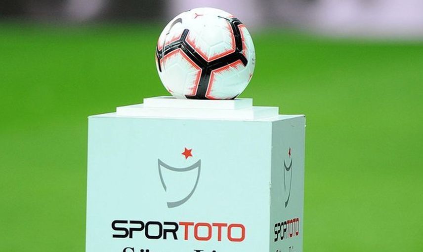 Çaykur Rizespor Teknik Direktörü Hamza Hamzaoğlu Görevinden İstifa Etti!