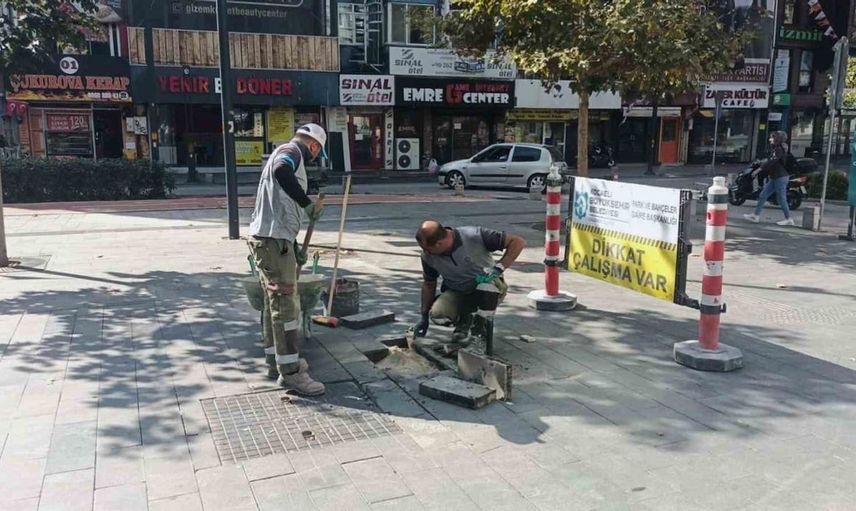 İzmit'te yürüyüş yolları güvenli hale getiriliyor