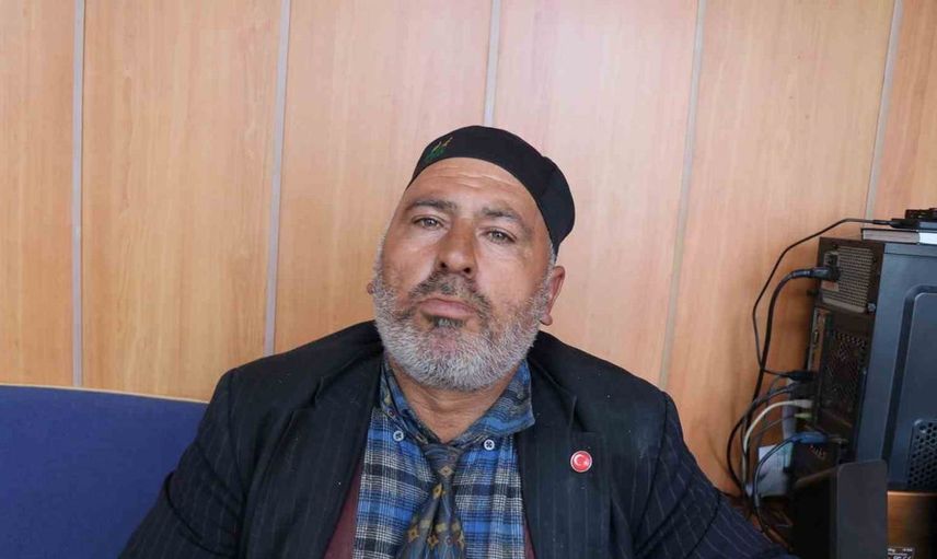 Sosyal medyanın parlayan yıldızı: Oltulu Yunus hoca esnafları dolaşıyor