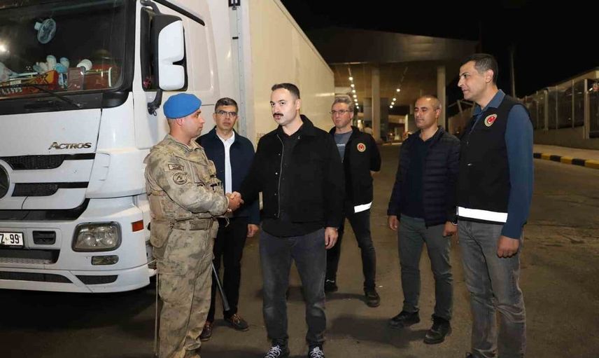 Gürbulak gümrük kapısındaki yoğunluk denetlendi: Kaymakam Ayvat sahada incelemelerde bulundu