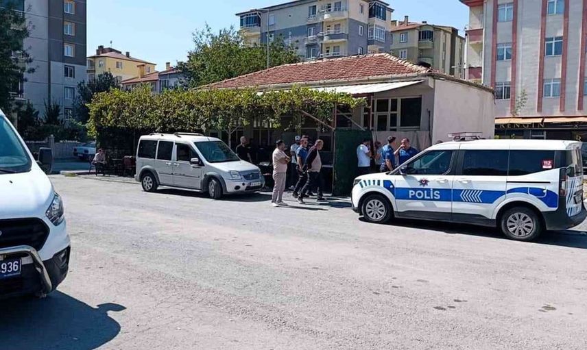 Kayseri'de kıraathane çalışanı husumetlisine tüfekle saldırdı