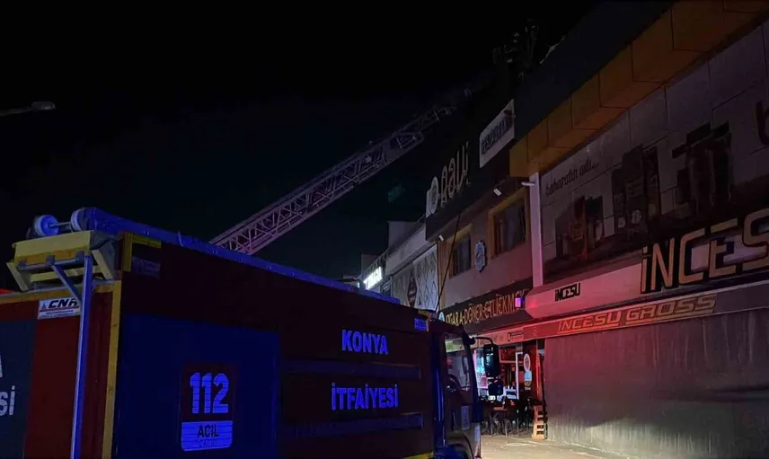 Konya'da iş yerinin bacasında çıkan yangın paniğe neden oldu