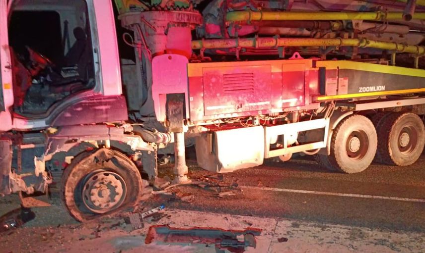 Malatya'da kaza: beton mikseri ile çarpışan aracın devrilmesi sonucu 2 kişi yaralandı