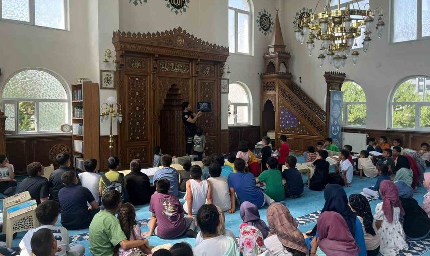 Kars’ta miniklere trafik bilinci aşılandı