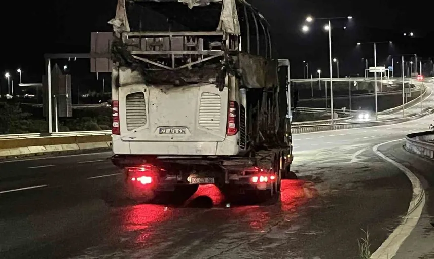 Kuzey Marmara Otoyolu'nda kaza: Yangında iki kişi yaşamını yitirdi