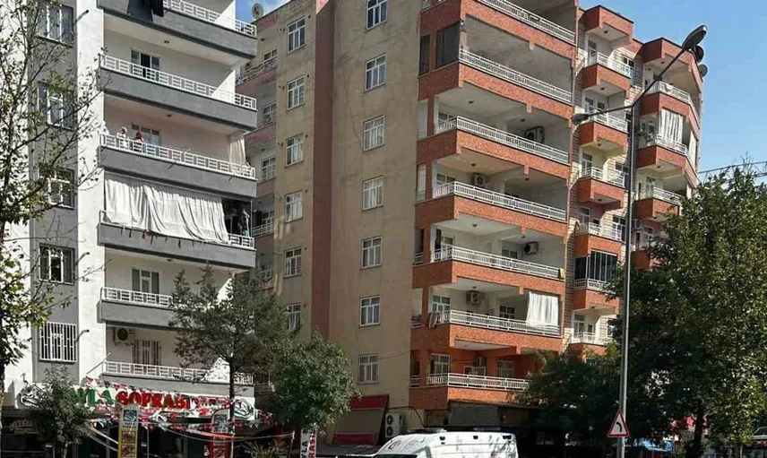 Diyarbakır'da motosiklet çarpması sonucu yaya yaralandı