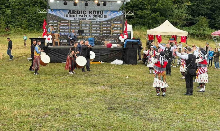 Ardıç Köyü Şenliği'nde birlik ve dayanışma havası: Gelenek yeniden canlandı