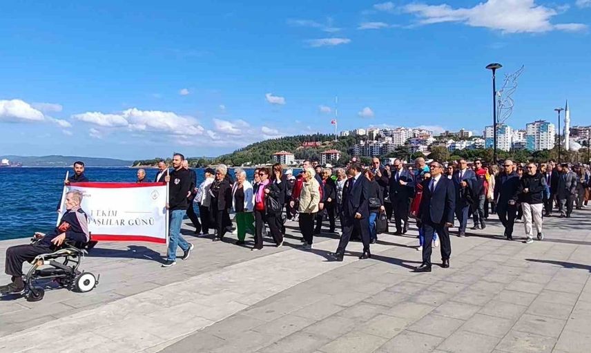 Çanakkale'de dünya yaşlılar günü coşkuyla kutlandı
