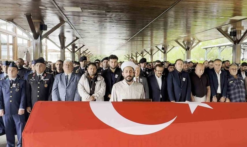 Spor yaparken kalp krizi geçiren jandarma astsubay Aksaray’da son yolculuğuna uğurlandı