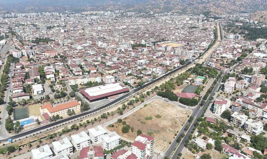 Nazilli'de 372 sokaktaki asfalt yenileme çalışmaları tamamlandı