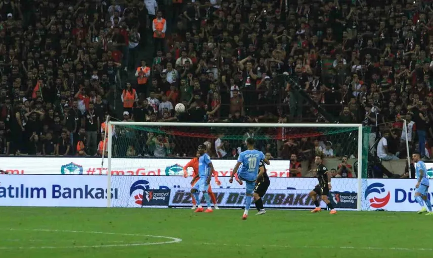 Amed sportif faaliyetler, Trabzonspor'u evinde devirdi