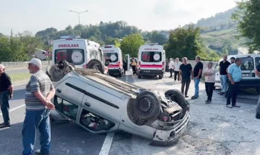 Düzce-Zonguldak yolunda otomobil tırla çarpıştı: Yaralıların durumu kritik