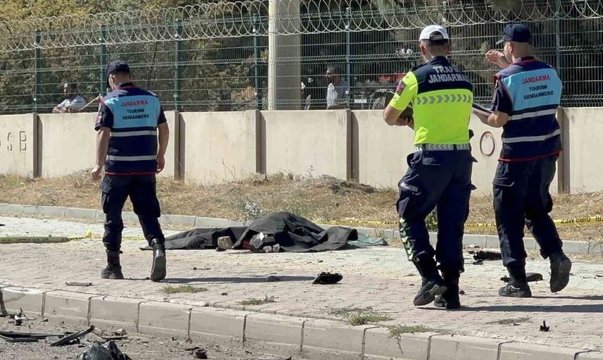 Feci kaza Elazığ'da iki otomobili birbirine kattı: 2 ölü, 2 yaralı