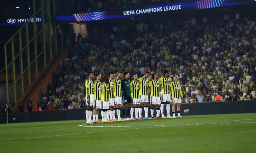 Fenerbahçe'de Roma maçı öncesi 4 futbolcu kadrodan çıkarıldı