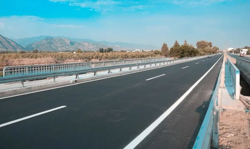 İncirliova'da ulaşımı kolaylaştıran yeni köprü açıldı