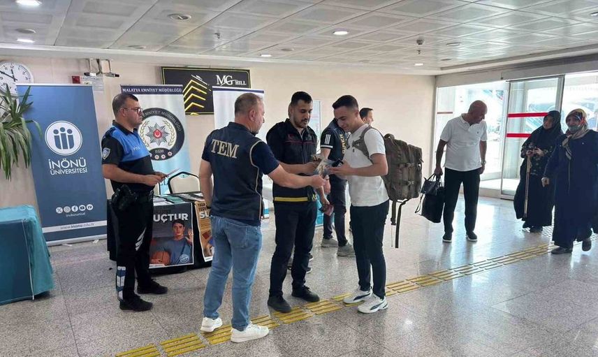 Malatya'da üniversite öğrencilerine yönelik güvenlik bilgilendirmesi yapıldı